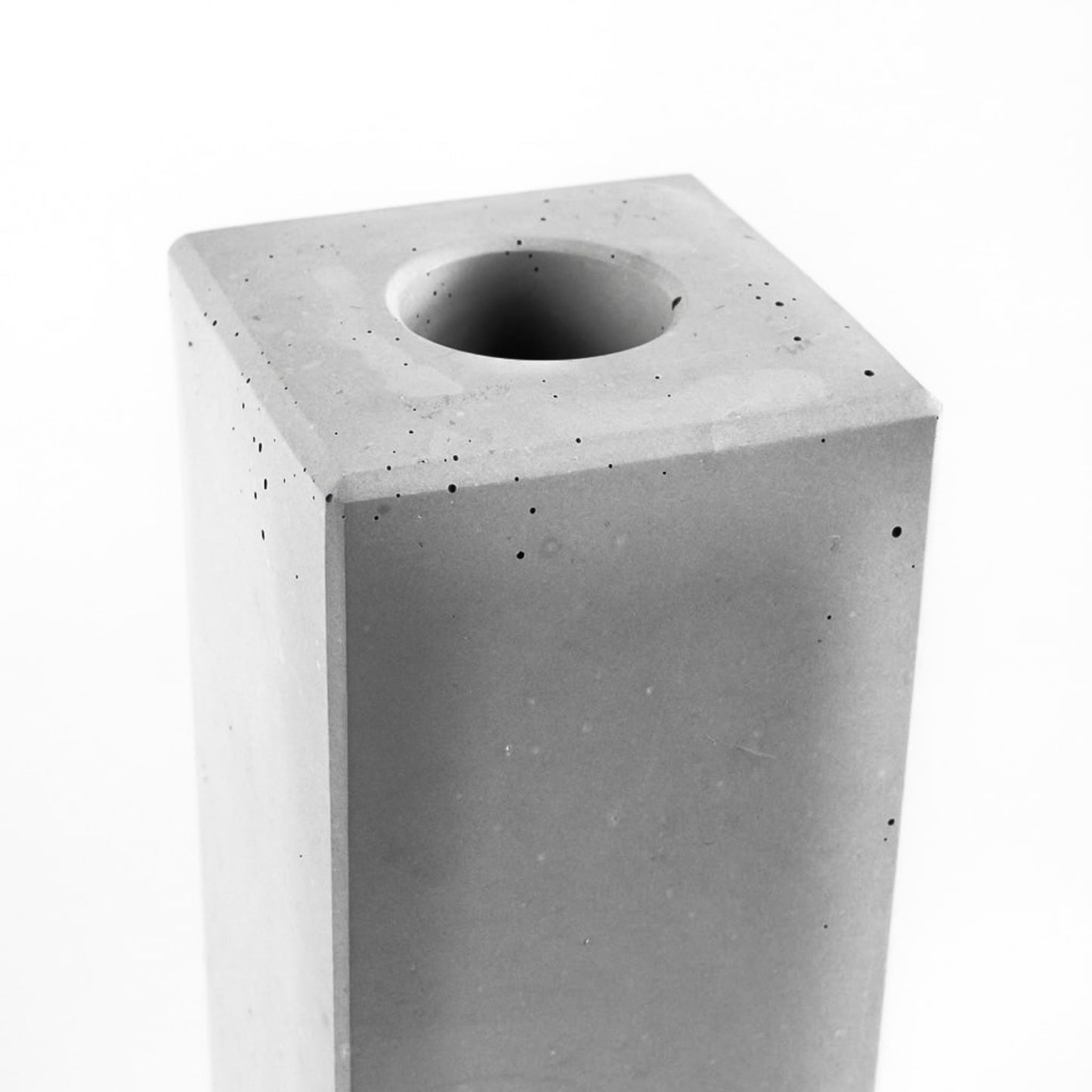 Vase Beton für Trockenblumen | eckig